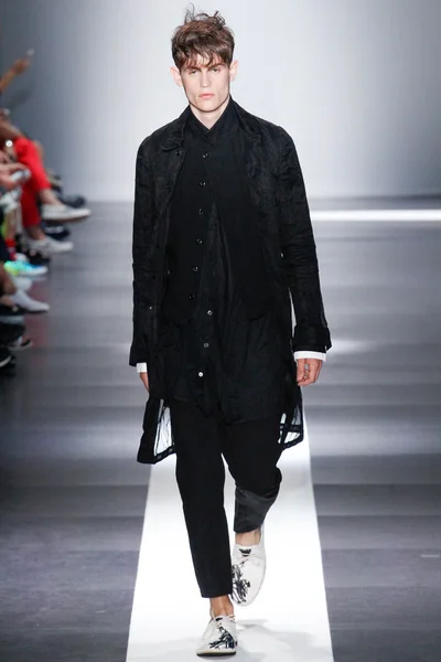 Look 27